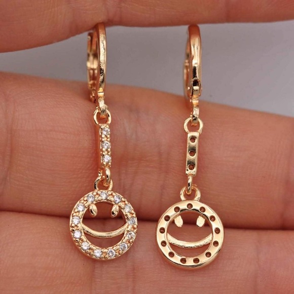 18K Gold Filled Smile Hoop Dangle Drop Earring Clear Cubic Zircon CZ Smiley - Picture 14 of 14